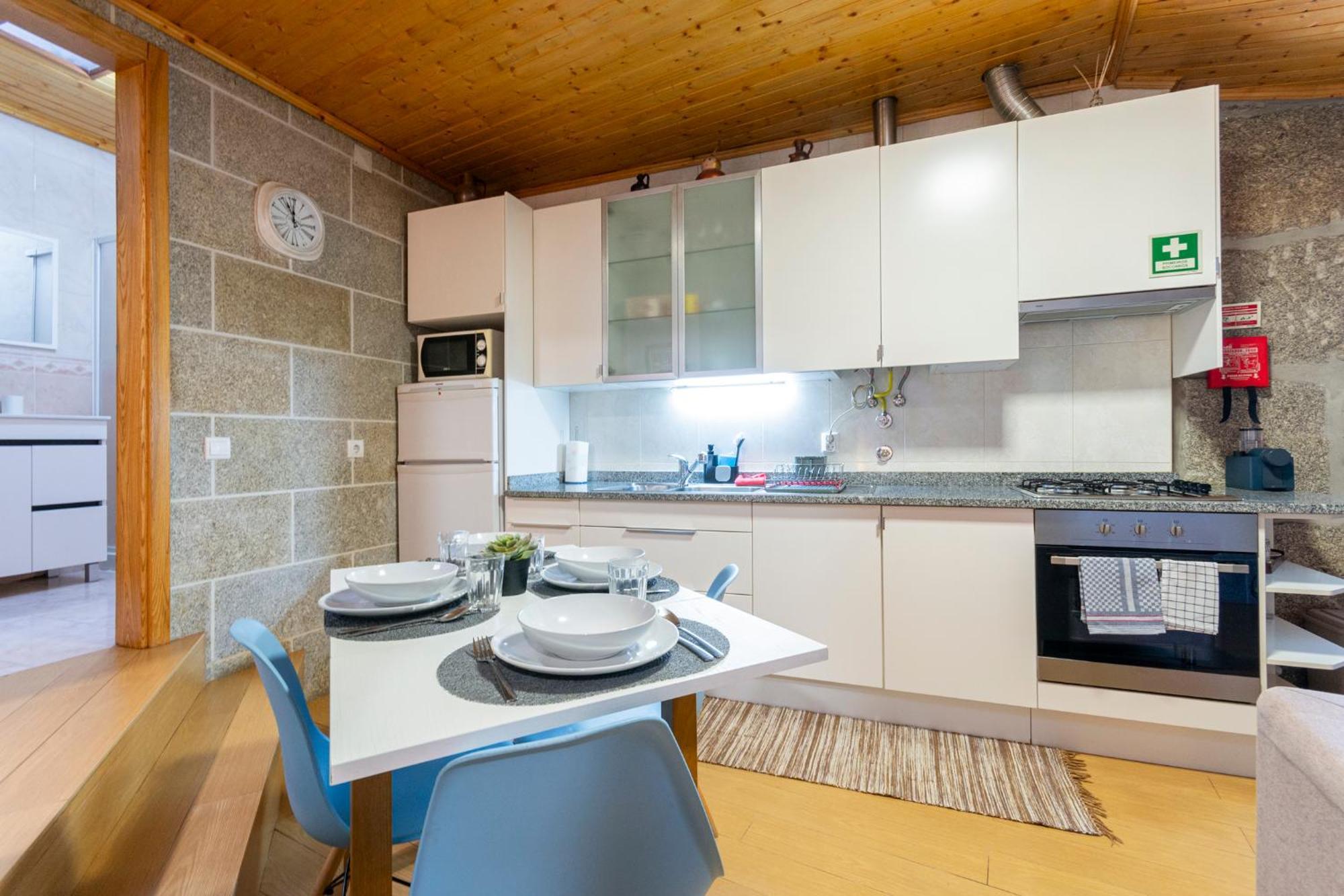 Casa Rustica T2 Com Salamandra E Cozinha - Seia - Serra Da Estrela - Casa Do Loureiro II Εξωτερικό φωτογραφία