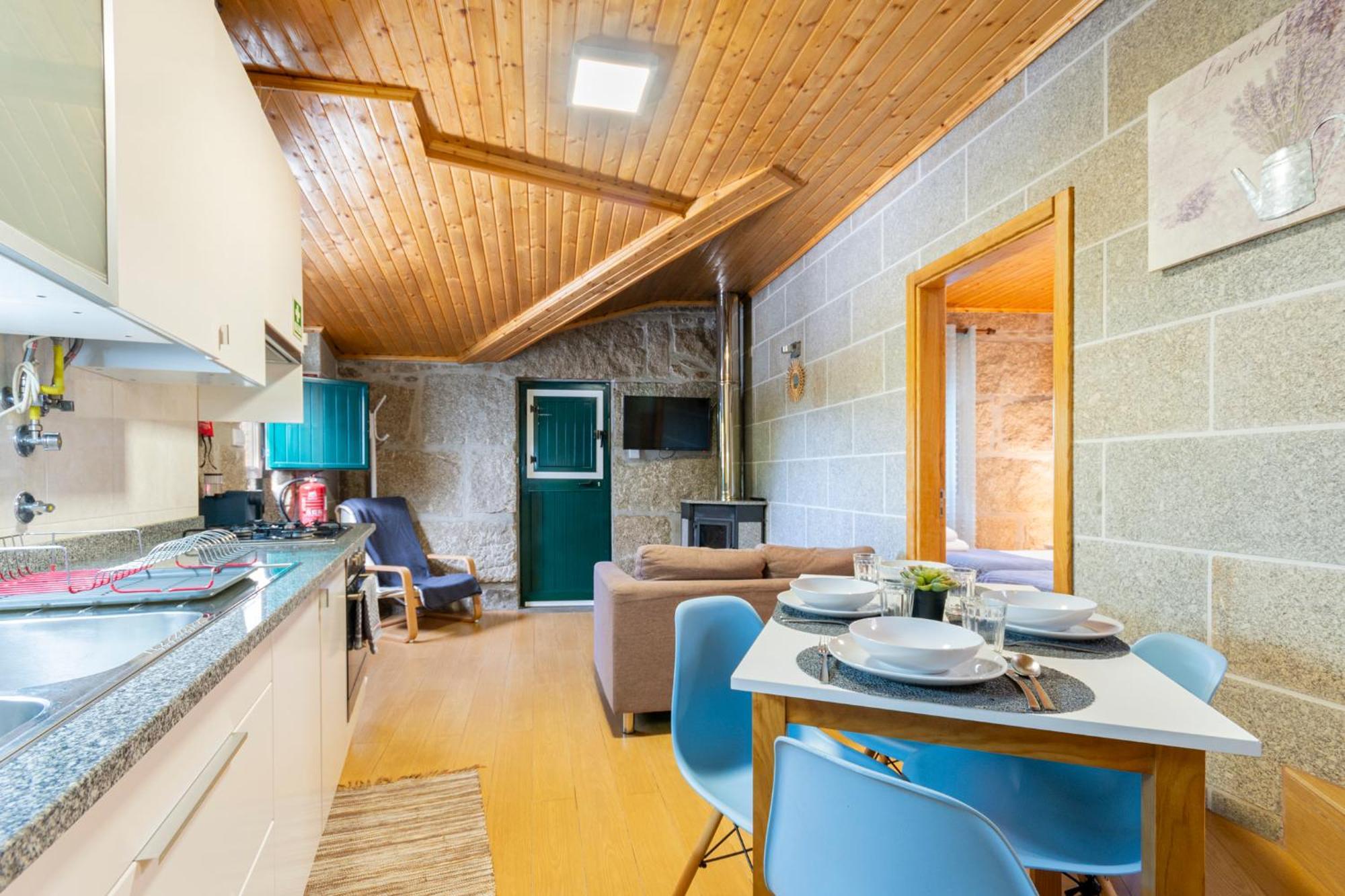 Casa Rustica T2 Com Salamandra E Cozinha - Seia - Serra Da Estrela - Casa Do Loureiro II Εξωτερικό φωτογραφία
